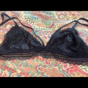 Black lace VS bralette large. NWT